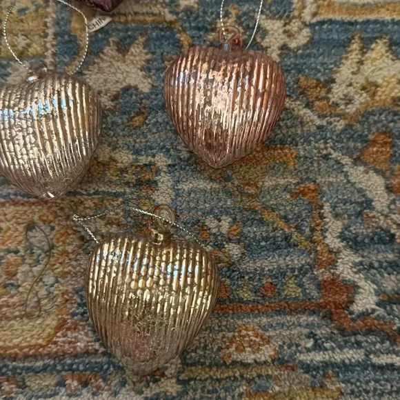 Free People String of Hearts Ornament Set - Picture 4 of 6